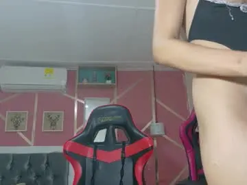 Chaturbate Nude Webcam of cristal_49
