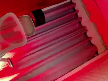 Chaturbate Adult Video Chat of hotfucking_queen1111