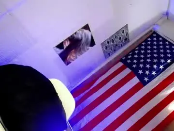 Chaturbate Adult Video Chat of hotfucking_queen1111