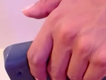 Chaturbate Watch Live Sex Cams of raven_foxter1