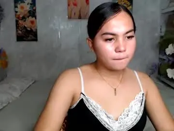 Chaturbate Live Sex Cam of urasian_kat