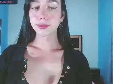 Chaturbate Live Sex Cam of karla_zambrano