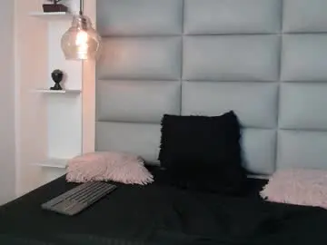 Chaturbate Sex Cam of sara_shayk