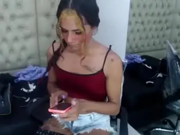 Chaturbate Free Porn Cam of katrinnehott