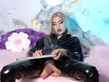 Chaturbate Free Live Porn of briana_white