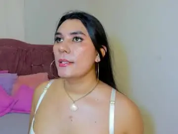 Chaturbate Adult Video Chat of yourlatina_emely