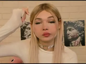 Chaturbate Watch Live Sex Cams of blondy_fina