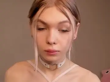 Chaturbate Watch Live Sex Cams of blondy_fina