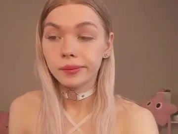 Chaturbate Watch Live Sex Cams of blondy_fina