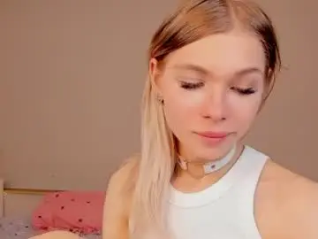 Chaturbate Live Sex of blondy_fina