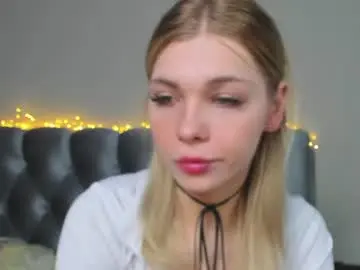 Chaturbate Free Live Porn of blondy_fina