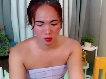 Chaturbate Live Sex Cam of rhian_hornyhere