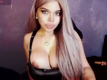 Chaturbate Live Sex of hotsexyhugetrans