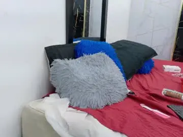 Chaturbate Live Sex Cam of double_temptation__