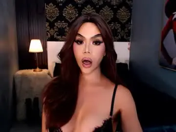 Chaturbate Adult Webcams of yourplaymateceline