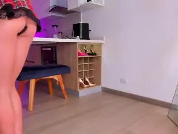 Chaturbate Adult Video Chat of lucy__77