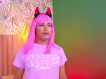 Chaturbate Live Sex Cam of isabellaho1317