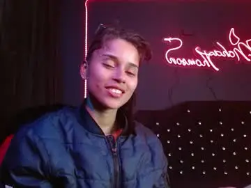 noha_thomson from chaturbate