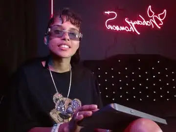 Chaturbate Sex Chat of noha_thomson