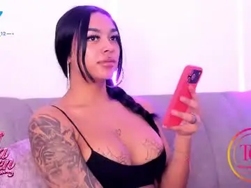 Chaturbate Adult Video Chat of tinaqueen_