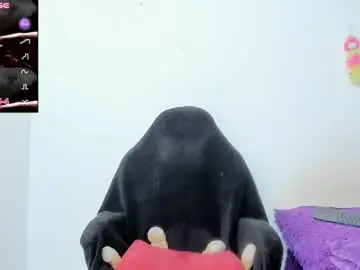 Chaturbate Nude Webcam of babyhorny_777