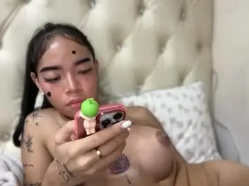 Chaturbate Live Porn of asianfuckella