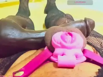 Chaturbate Live Sex Cam of betaofbonnyp