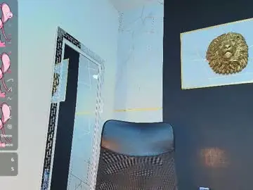 Chaturbate Live Sex Cam of mia_roos13