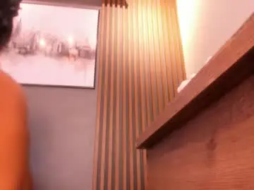 Chaturbate Live Sex Cam of alahia__rodriguez