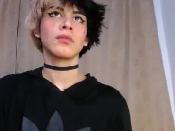 Chaturbate Live Sex Cam of darasweet20