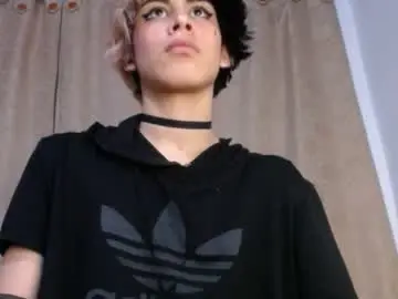 Chaturbate Free Porn Cam of darasweet20