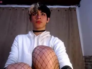 Chaturbate Live Sex Cam of darasweet20