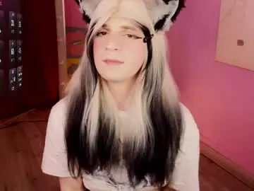Chaturbate Live Sex Cam of foxispuff
