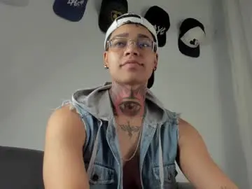 Chaturbate Free Live Porn of santi_xximo