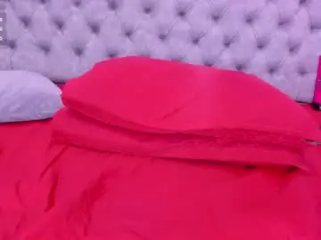 Chaturbate Sex Cam of sofia_girl_