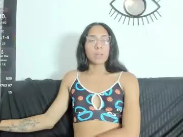 Chaturbate Live Porn of emilygomezz
