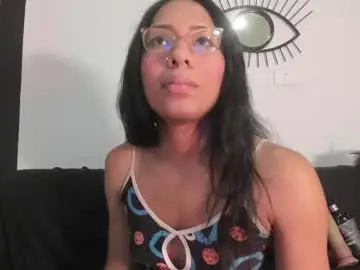 Chaturbate Free Live Porn of emilygomezz