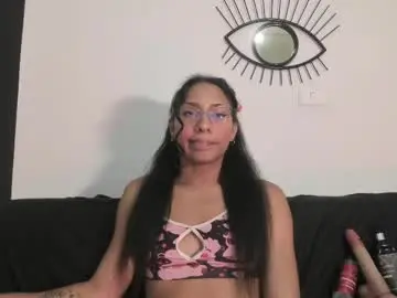 Chaturbate Live Sex Cam of emilygomezz