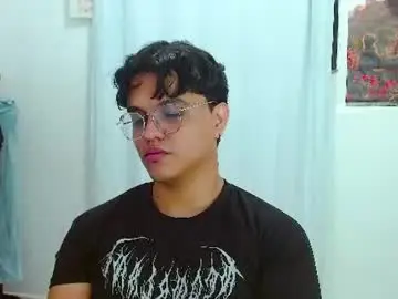 Chaturbate Live Sex Cam of dan_blous