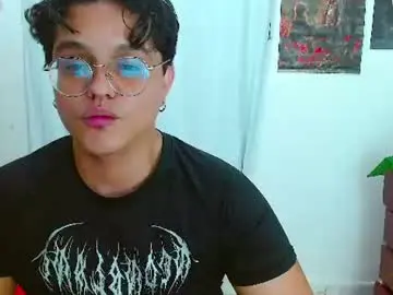 Chaturbate Free Porn Cam of dan_blous
