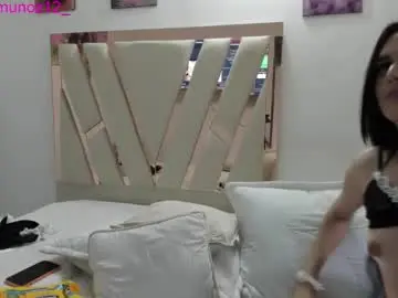 Chaturbate Free Live Porn of melody_adams12