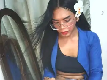 Chaturbate Live Porn of _karie_