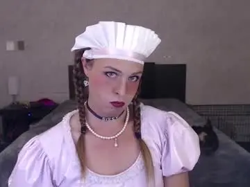 ladyboyhomemaker from chaturbate