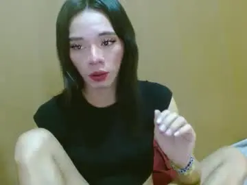 Chaturbate Sex Cam of hugecock_caraxx