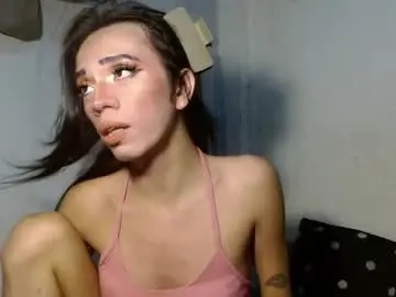 Chaturbate Free Live Porn of hugecock_caraxx