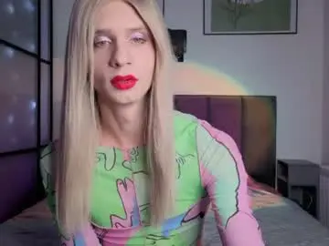 Chaturbate Live Sex Cam of huge_vee