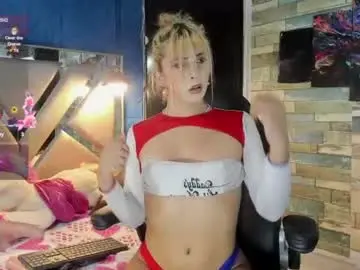 Chaturbate Sex Cam of isa__fox_1