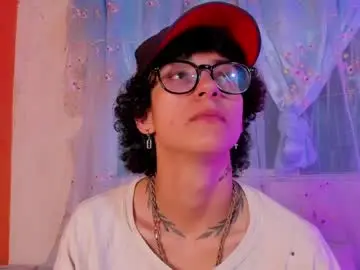 Chaturbate Live Sex of nova_evan7