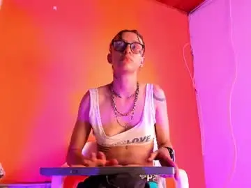 Chaturbate Adult Video Chat of nova_evan7