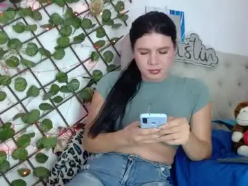 Chaturbate Nude Webcam of sofia_cummings